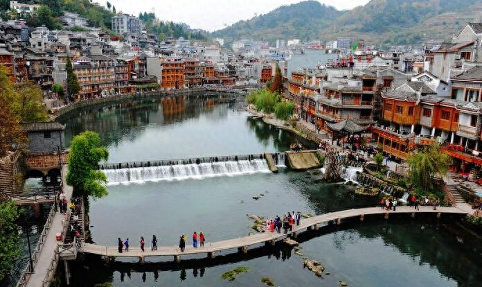 古凤凰城遗址_凤凰古城地址在哪_凤凰古城旅游攻略网
