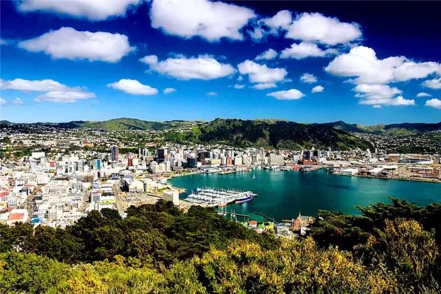 出国护照旅游期有效期是多久_出国护照旅游期有效吗_出国旅游护照有效期