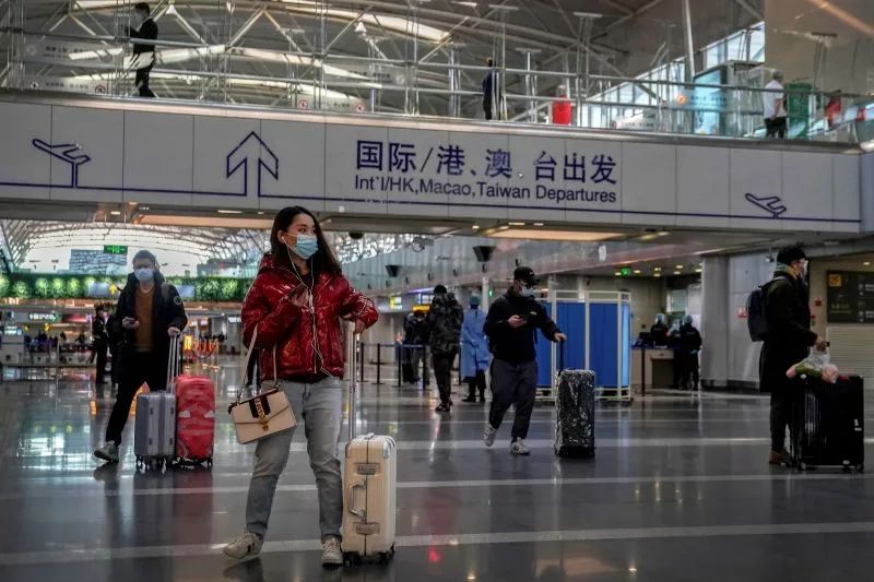 中国游客出境旅游数量下降中国人收入下降以及西方紧张局势