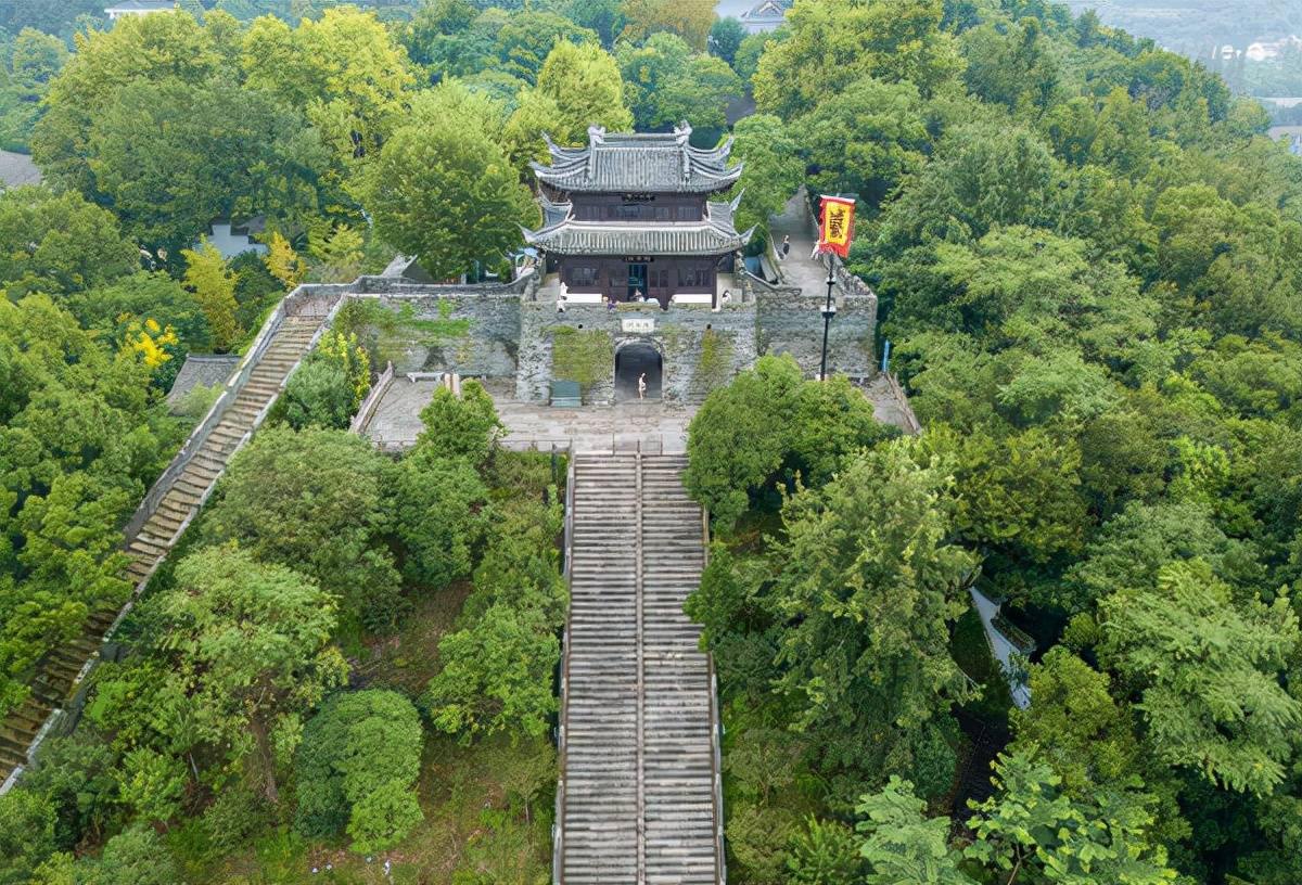 冬季旅游国内_国内冬季旅游推荐_国内冬季旅游景点排行