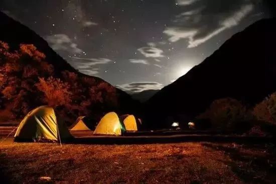 三清山露营旅游攻略_三清寨露营_三清山帐篷露营攻略