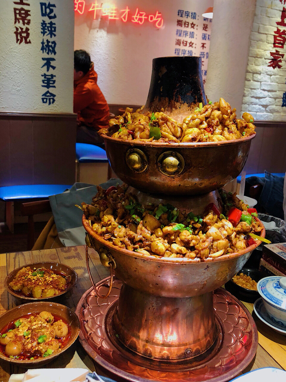 杭州好玩地方_杭州有哪些好玩的地方和小吃街_杭州周边好玩地方