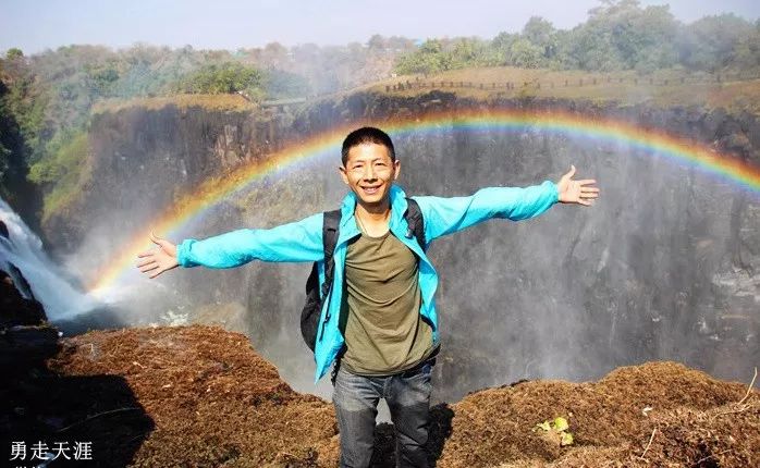 非洲草原旅行_非洲原野旅游攻略_非洲草原自驾游