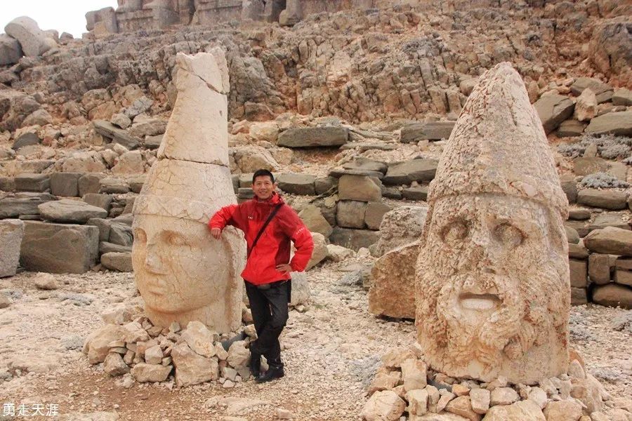 非洲原野旅游攻略_非洲草原旅行_非洲草原自驾游