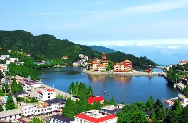 咸宁市玩的地方_咸宁好玩景点_咸宁市内好玩的地方