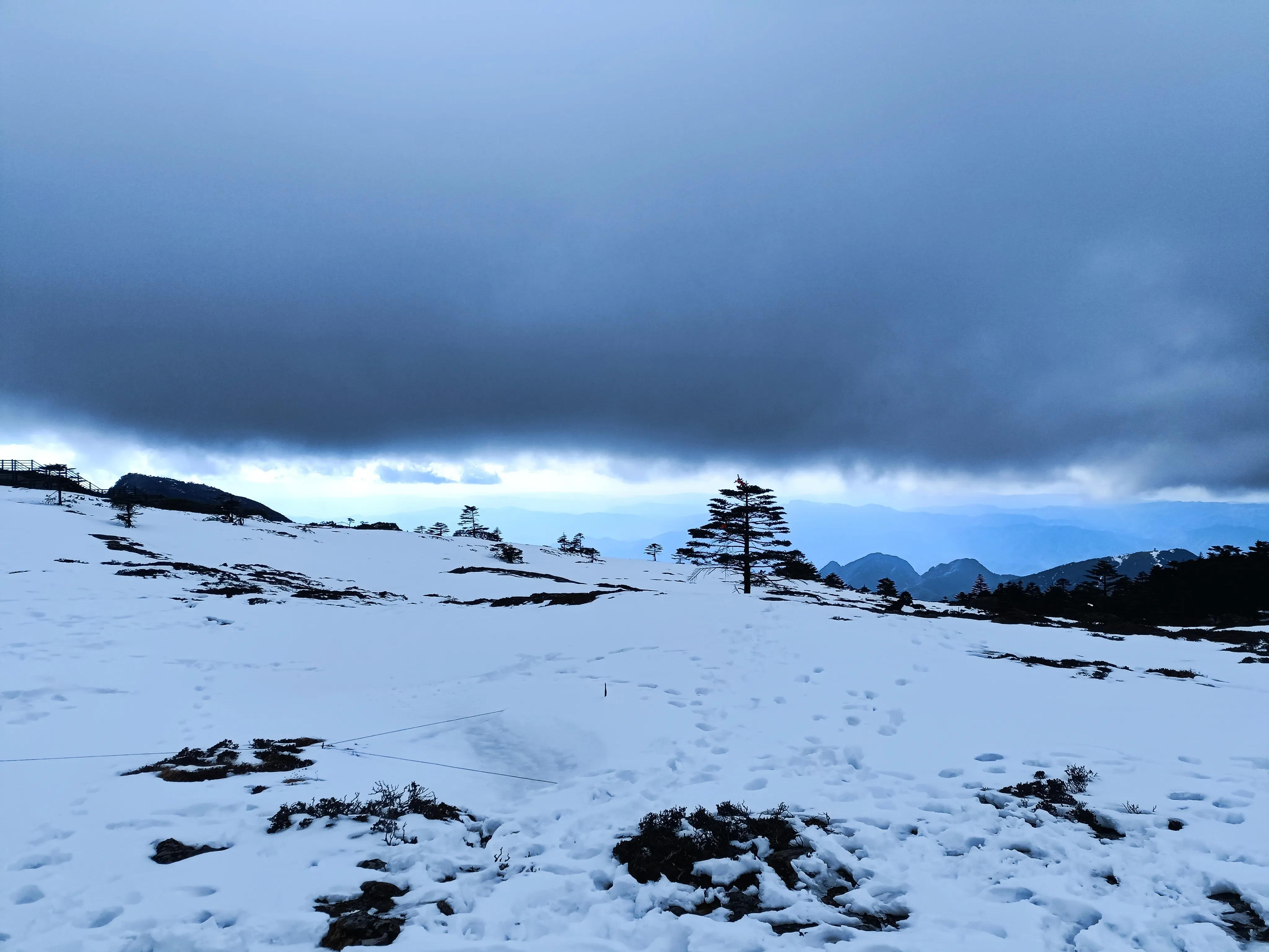 离昆明最近的轿子雪山，可以肆意玩雪的地方