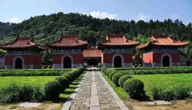 辽宁红海滩到辽宁葫芦岛旅游攻略_葫芦岛的红海滩什么时候去看好_葫芦岛红海滩潮汐表