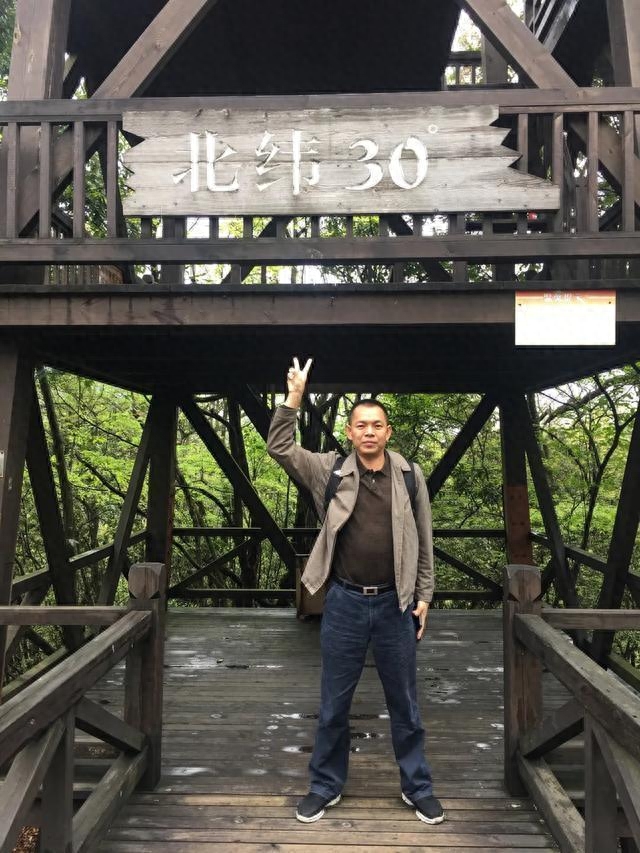恩施到重庆中途旅游景点_恩施重庆自驾游攻略_重庆到恩施旅游攻略