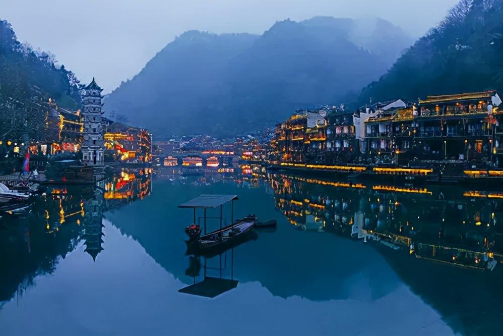 长沙景点凤凰古城_长沙凤凰古城好玩吗_长沙去凤凰古城旅游攻略
